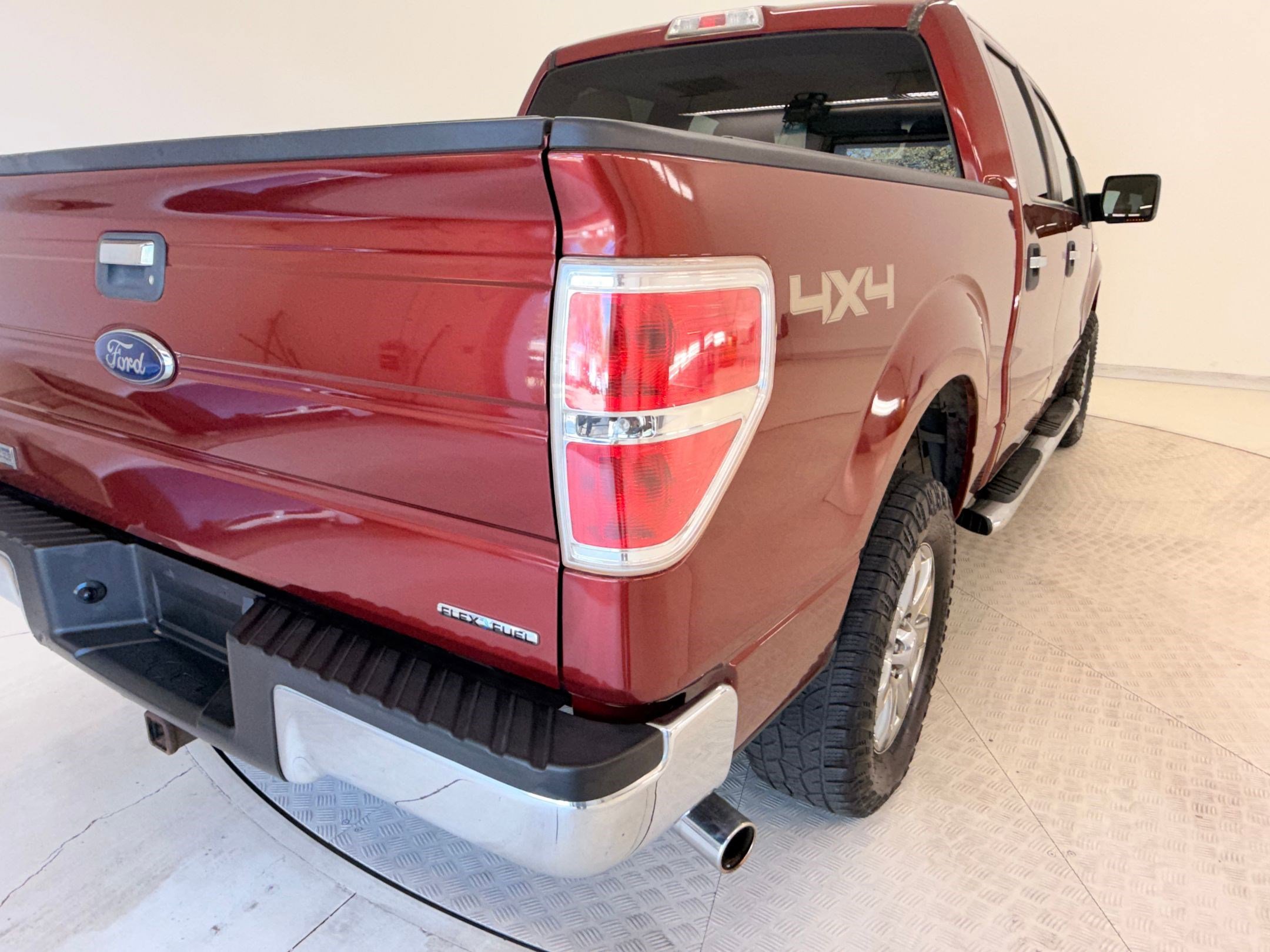 Used 2014 Ford F150 XLT w/ XLT Chrome Package image 31