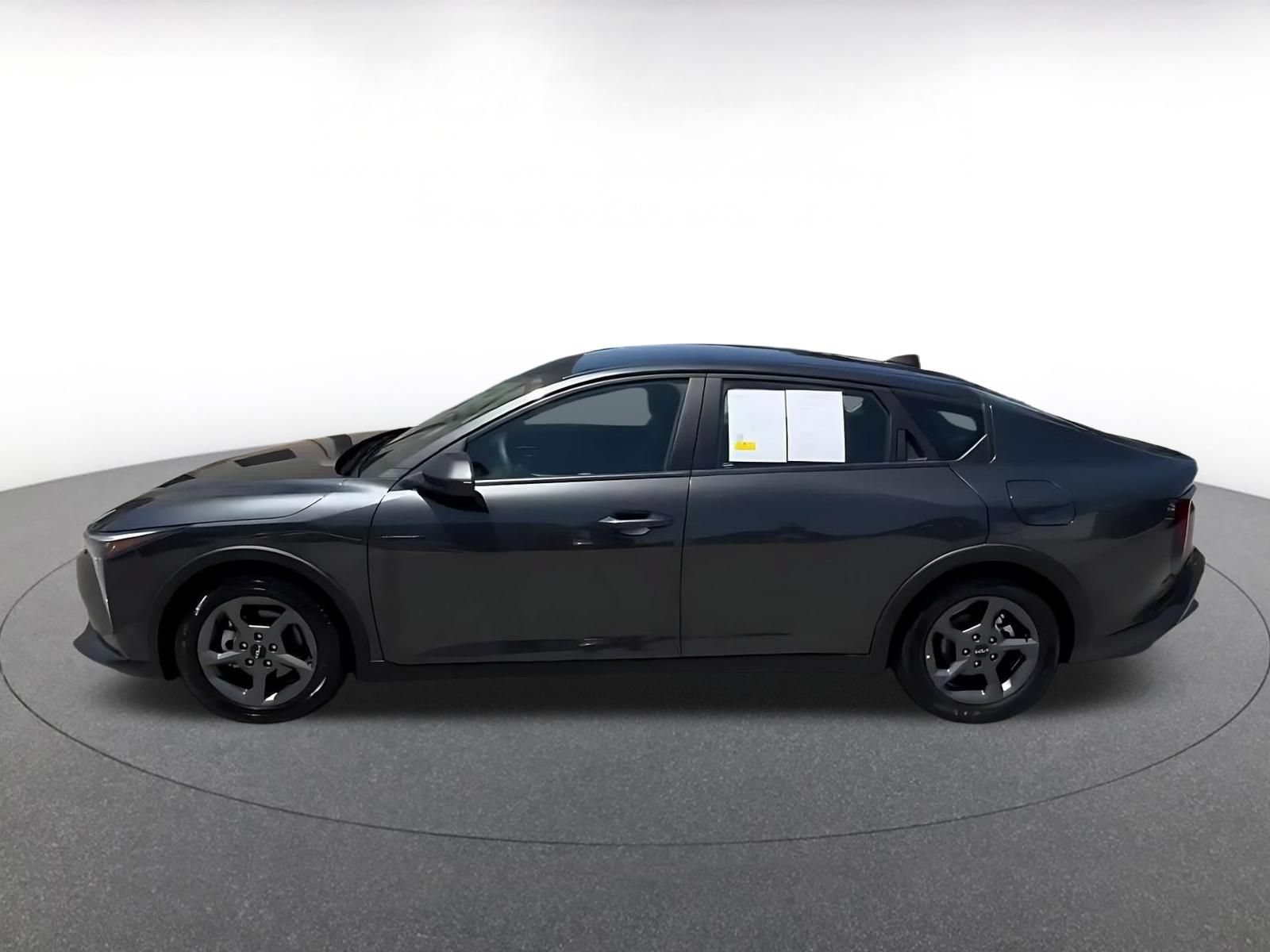 Used 2025 Kia K4 FWD image 9