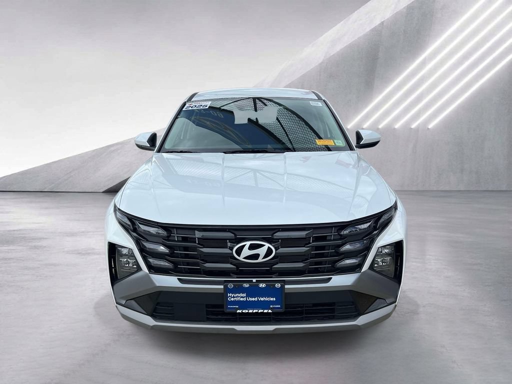 Certified 2025 Hyundai Tucson SE AWD/4WD image 2