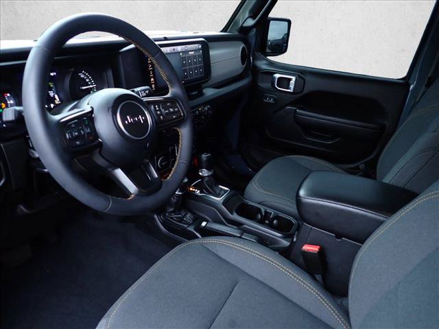 Certified 2024 Jeep Wrangler Unlimited AWD/4WD image 10
