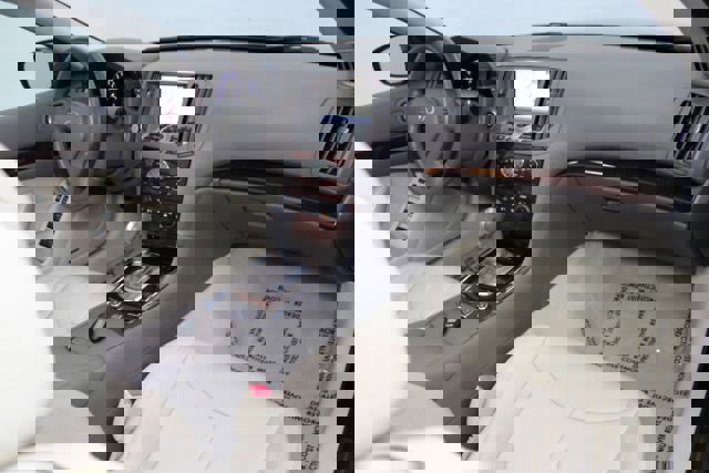 Used 2010 INFINITI G37 Sport w/ Premium Pkg image 26