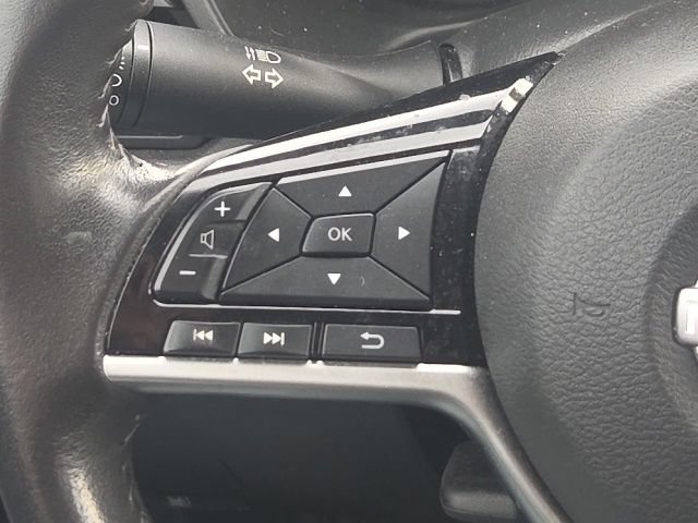 Used 2024 Nissan Altima 2.5 SV w/ SV Premium Package FWD image 32