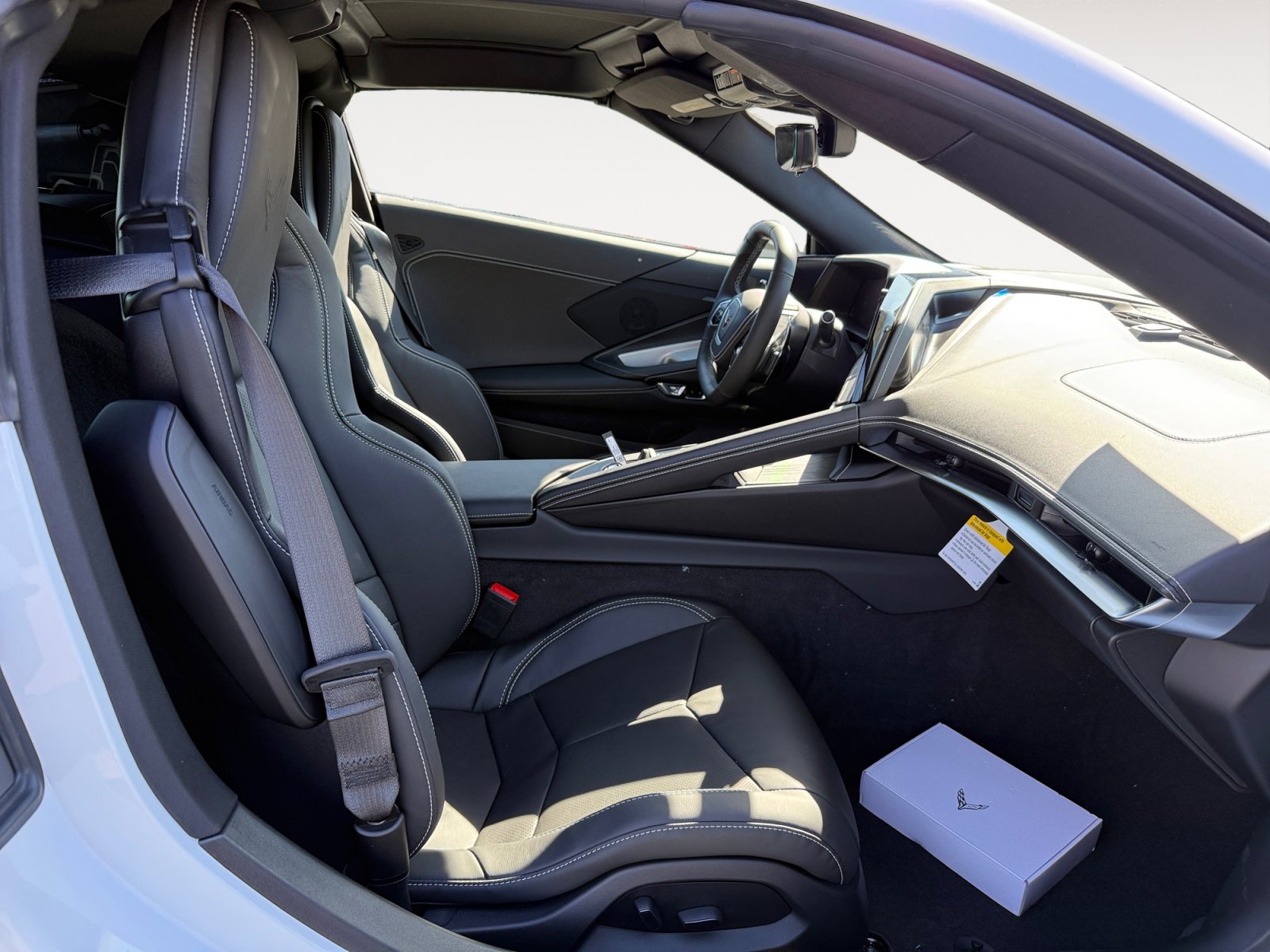 New 2026 Chevrolet Corvette Stingray Coupe w/ Battery Protection Package image 19