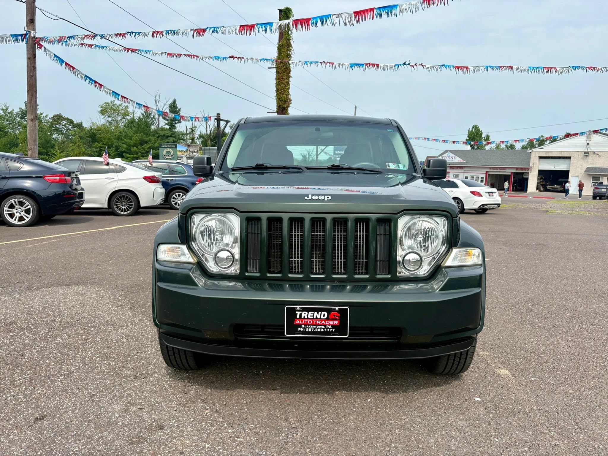 Used 2011 Jeep Liberty Sport AWD/4WD image 8