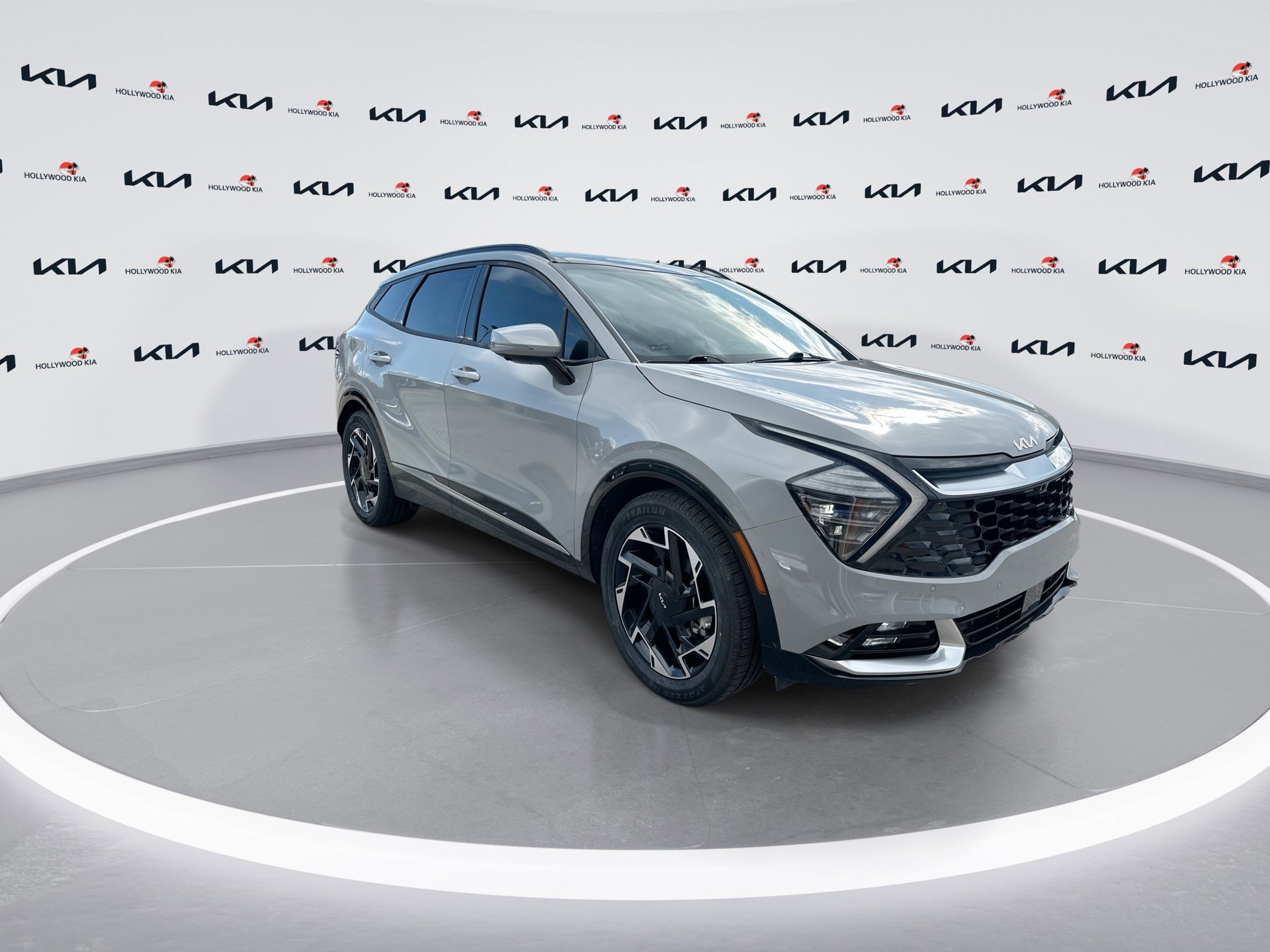 Certified 2024 Kia Sportage SX FWD image 2