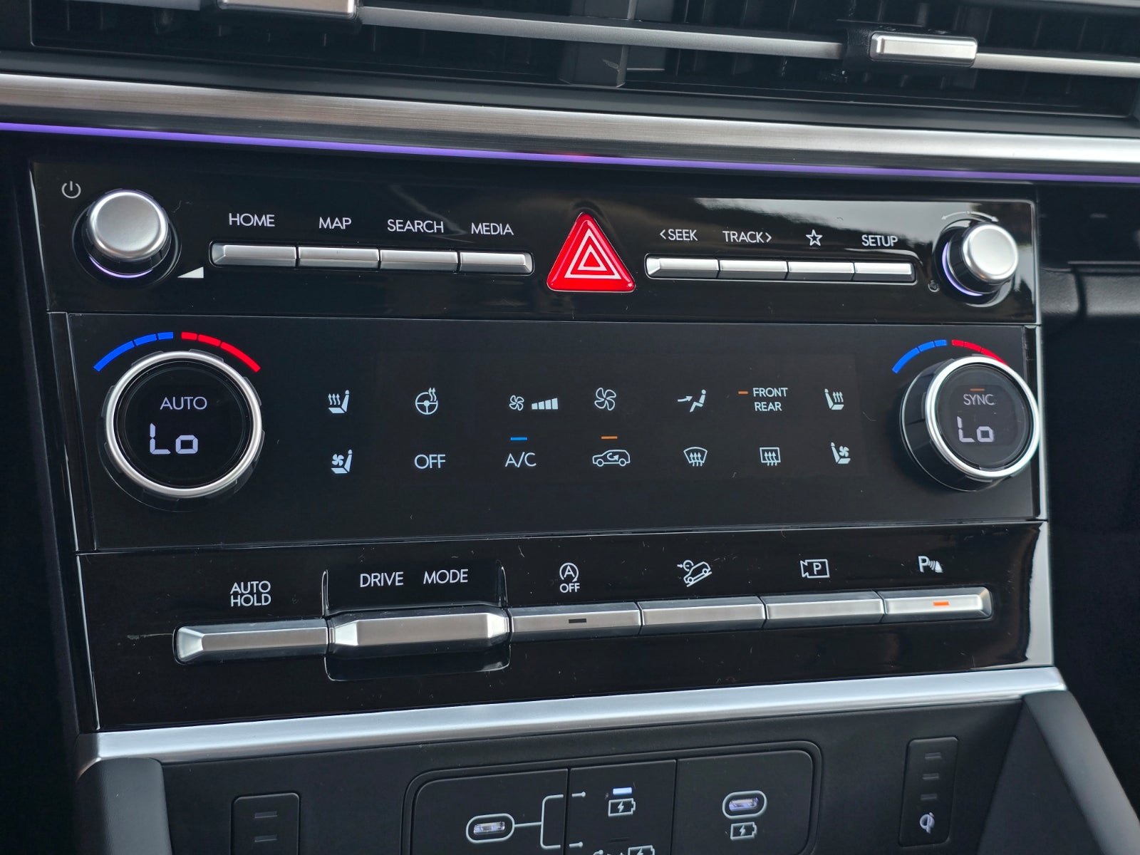 New 2027 Hyundai Santa Fe Limited FWD image 20