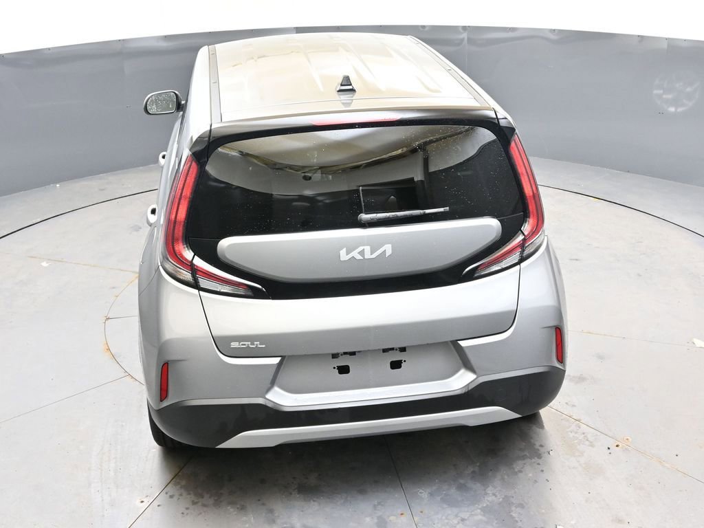Used 2025 Kia Soul LX w/ LX Technology Package FWD image 38