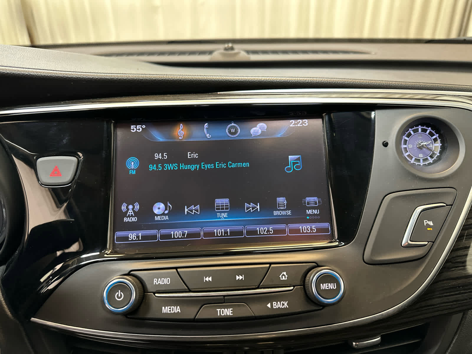 Used 2017 Buick Envision Essence image 14