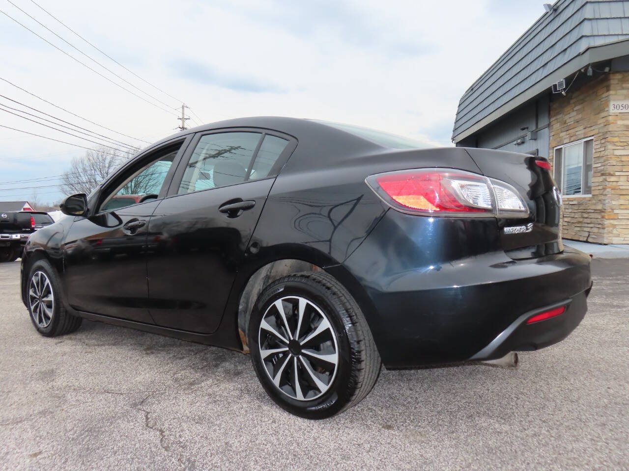 Used 2011 MAZDA MAZDA3 i Sport FWD image 27