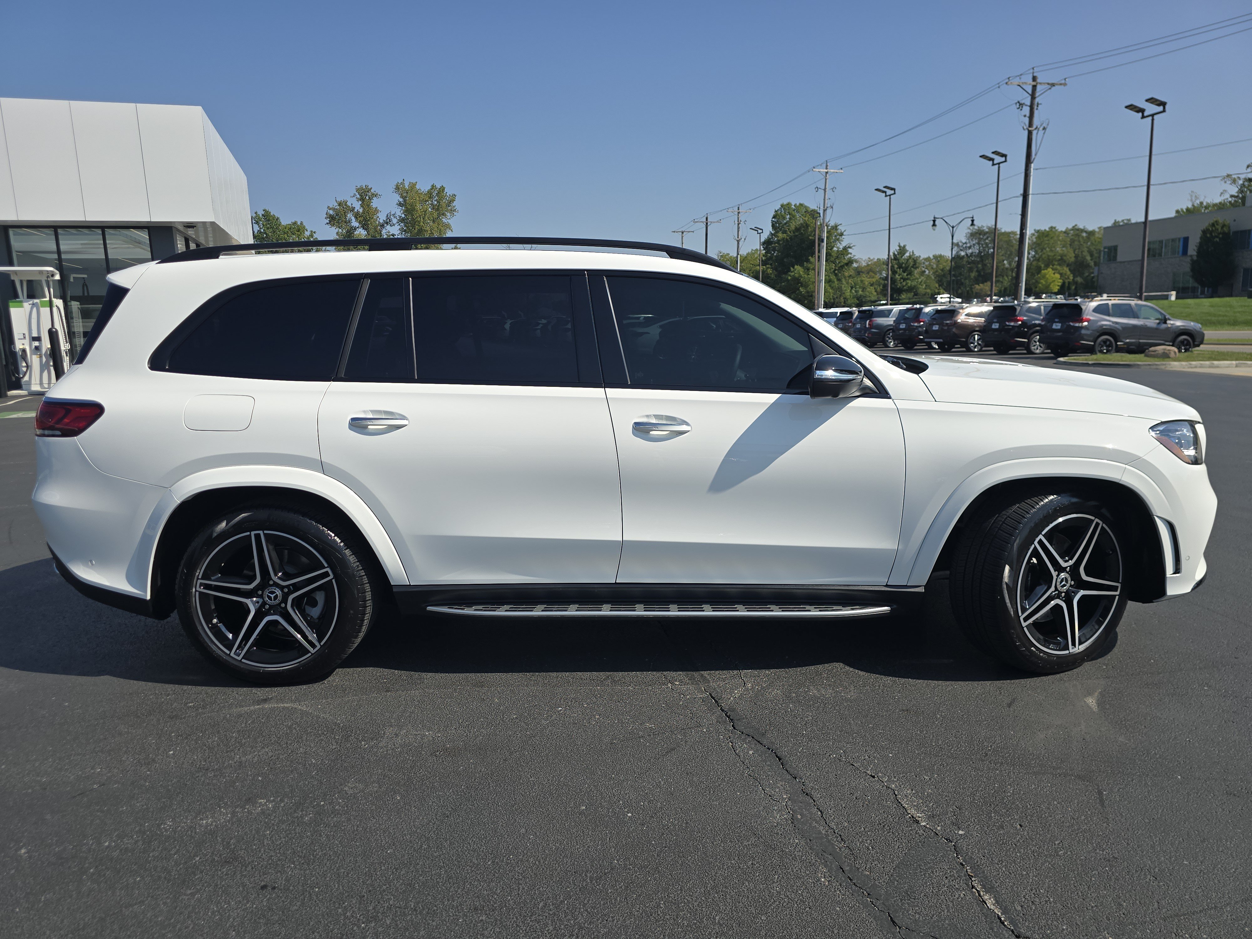 Used 2023 Mercedes-Benz GLS 450 4MATIC image 8
