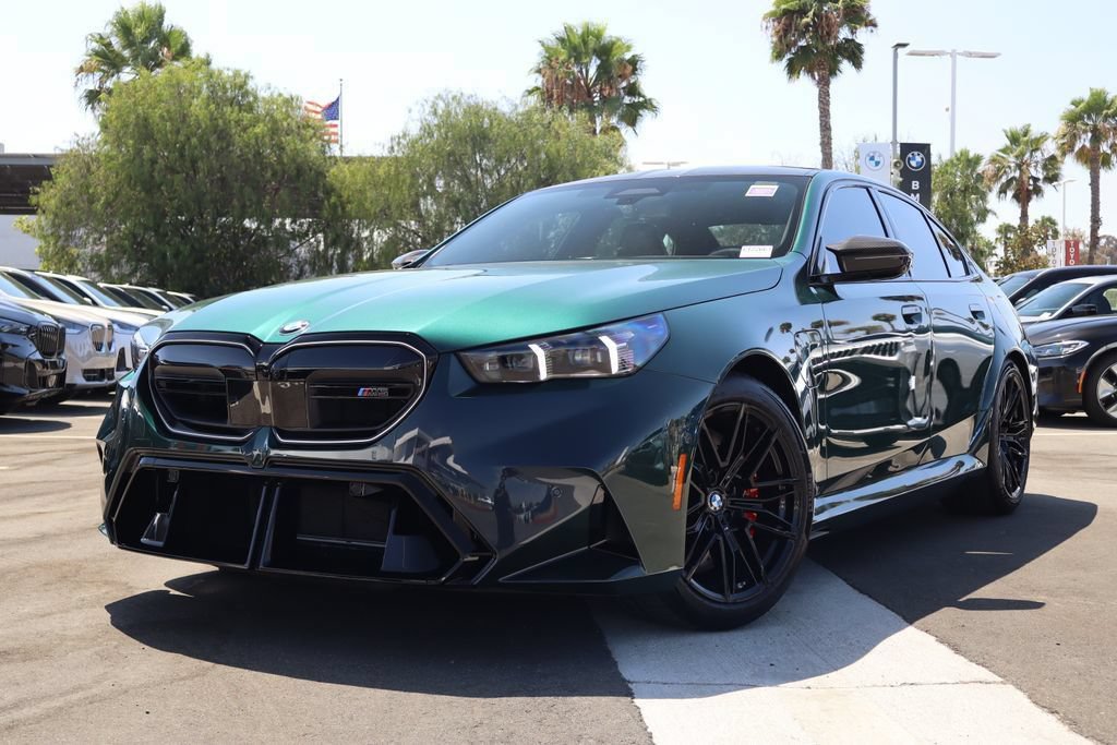 New 2027 BMW M5 w/ Carbon Package AWD/4WD image 3