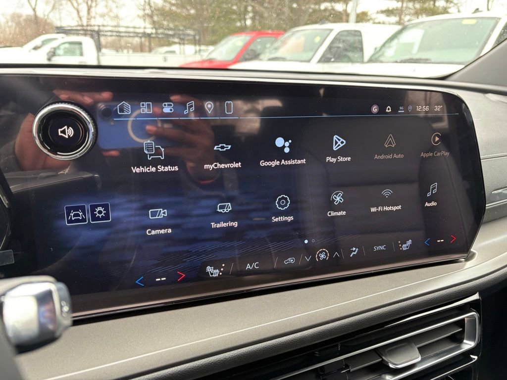 New 2026 Chevrolet Traverse LT w/ LPO, Floor Liner Package image 22