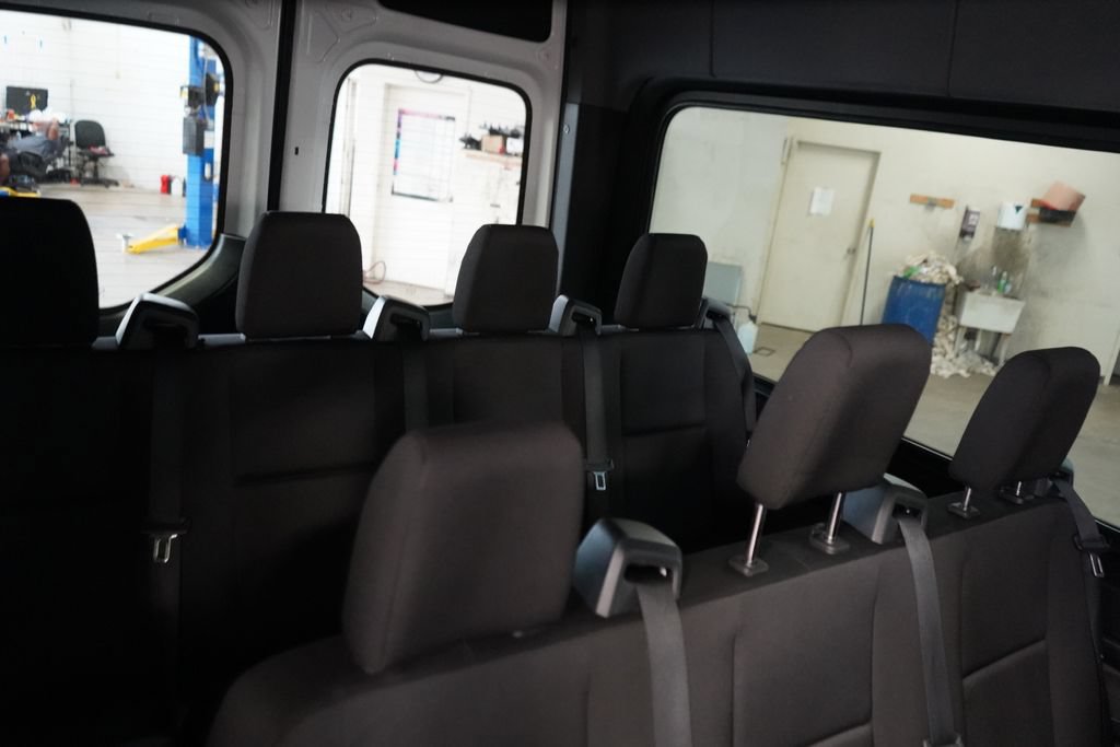 Used 2025 Mercedes-Benz Sprinter 2500 image 26