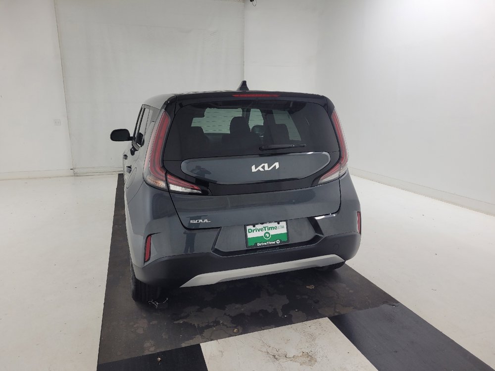 Used 2025 Kia Soul LX w/ LX Technology Package FWD image 6