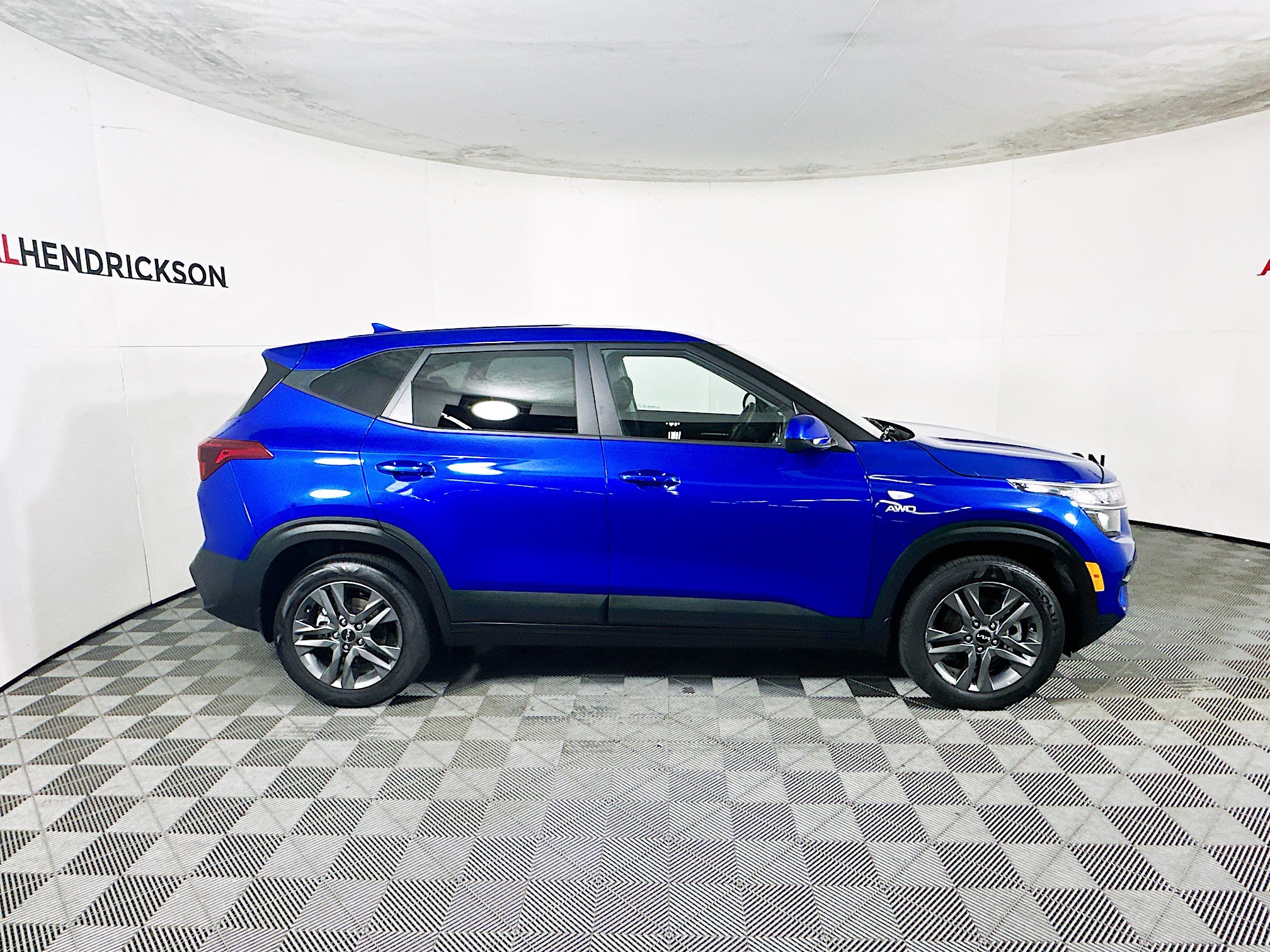 Used 2023 Kia Seltos LX video 2