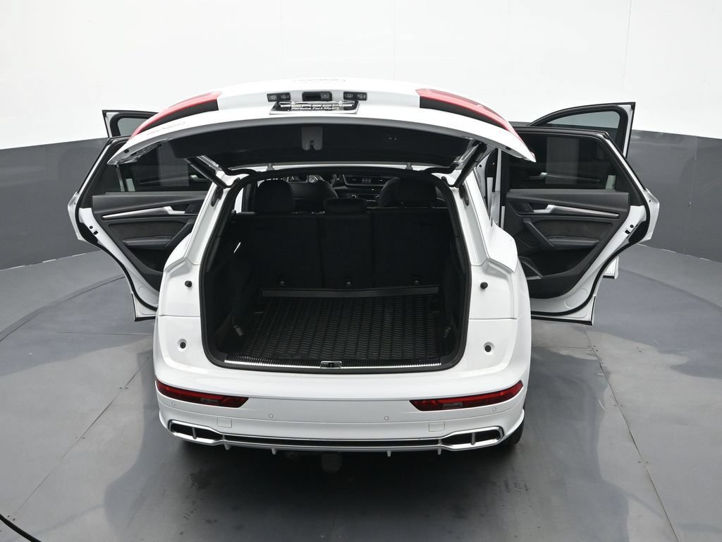 Used 2020 Audi SQ5 Premium Plus w/ Premium Plus Package AWD/4WD image 28