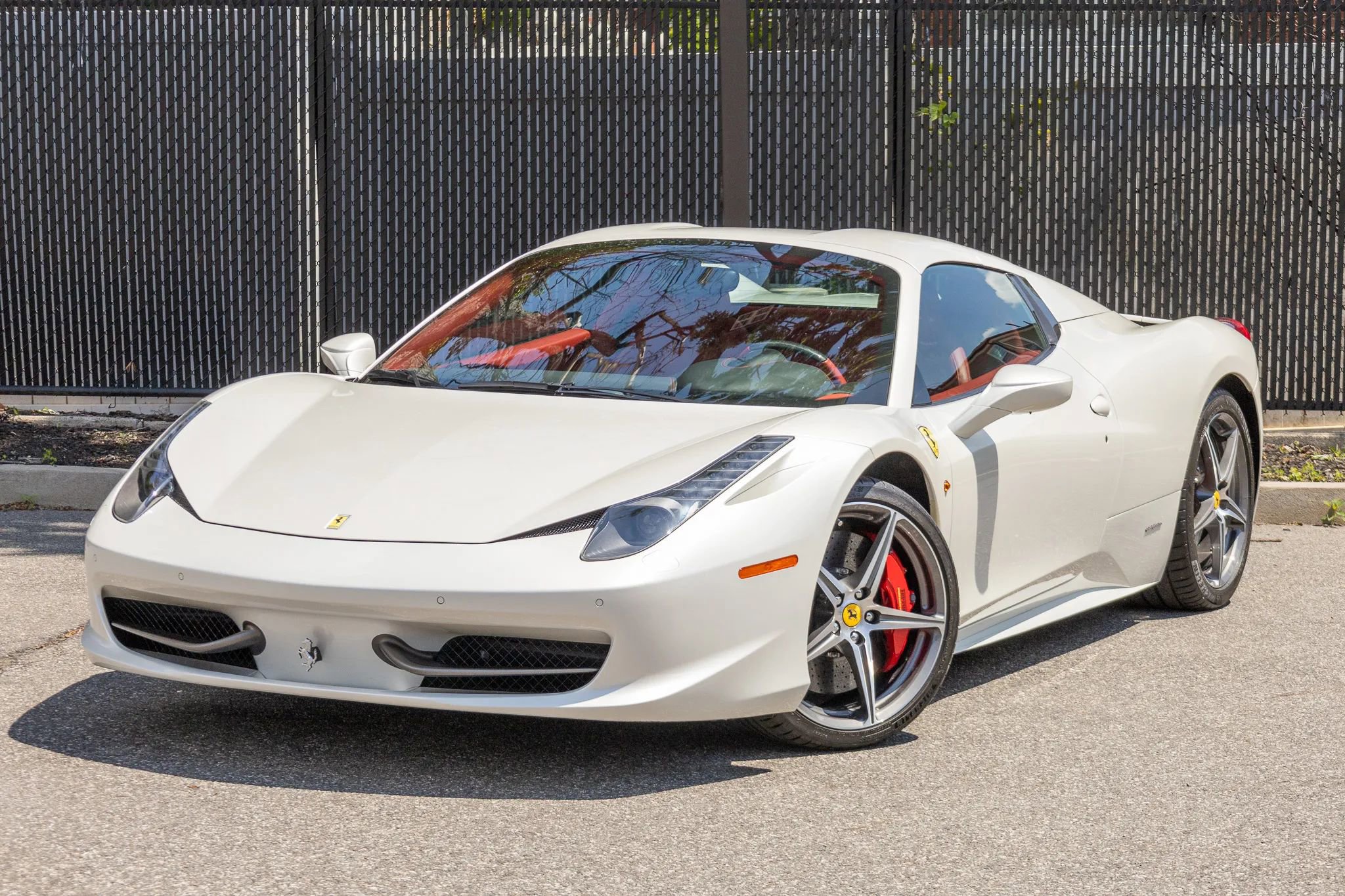Used 2012 Ferrari 458 Spider RWD image 9