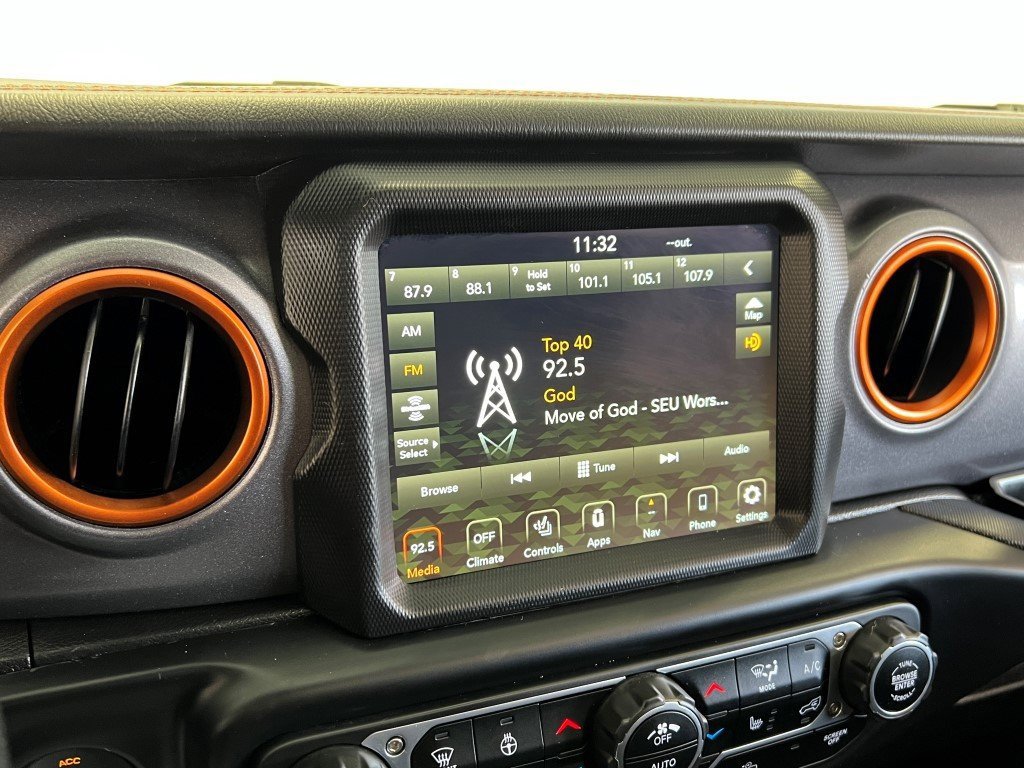 Certified 2022 Jeep Gladiator Mojave w/ LED Lighting Group image 32