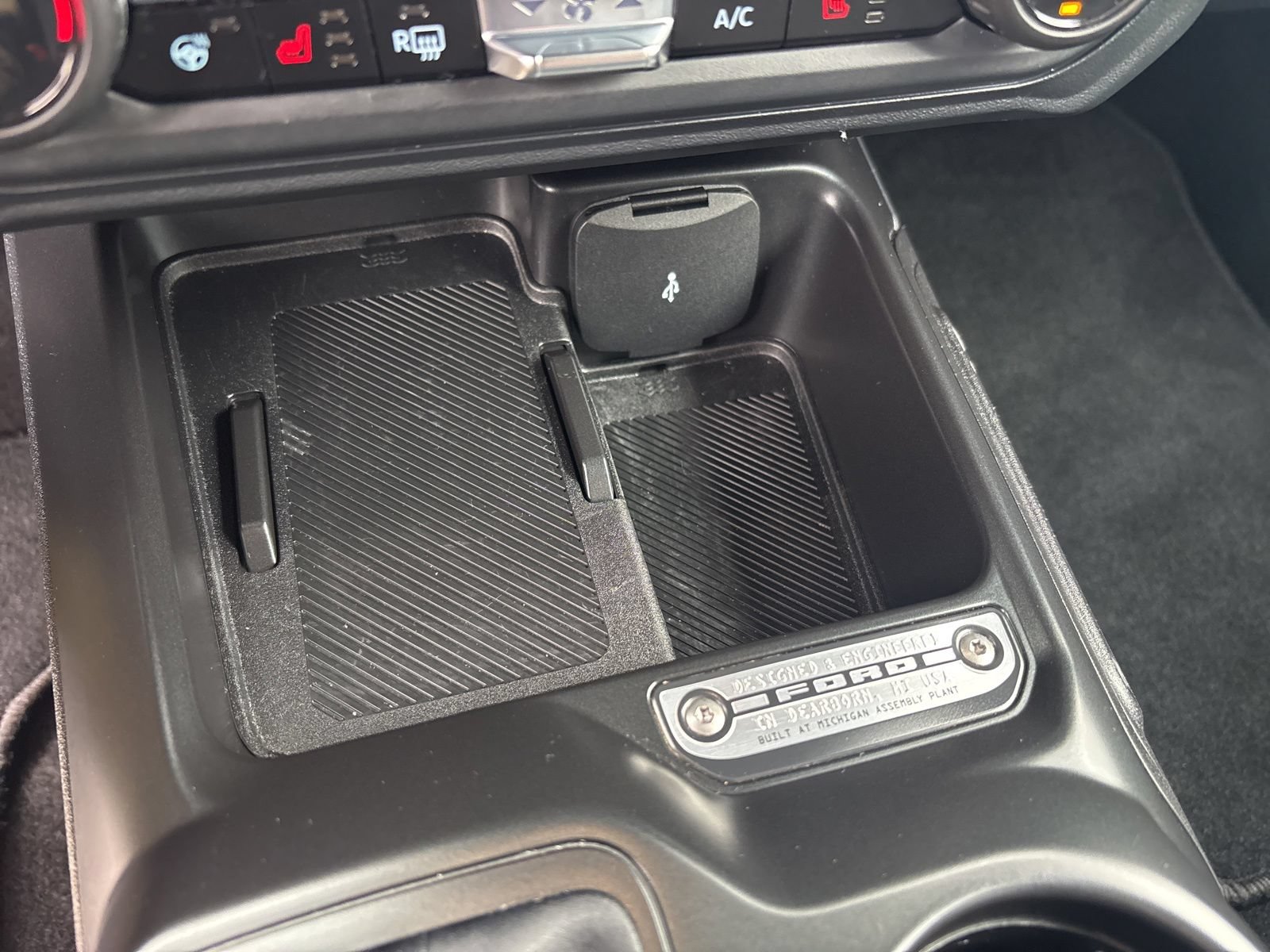 Used 2025 Ford Bronco Outer Banks AWD/4WD image 27