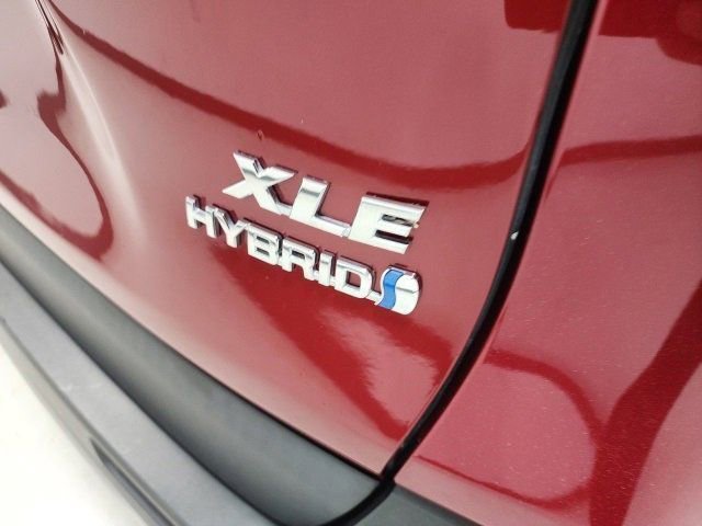 Certified 2022 Toyota RAV4 XLE w/ Convenience Package image 12