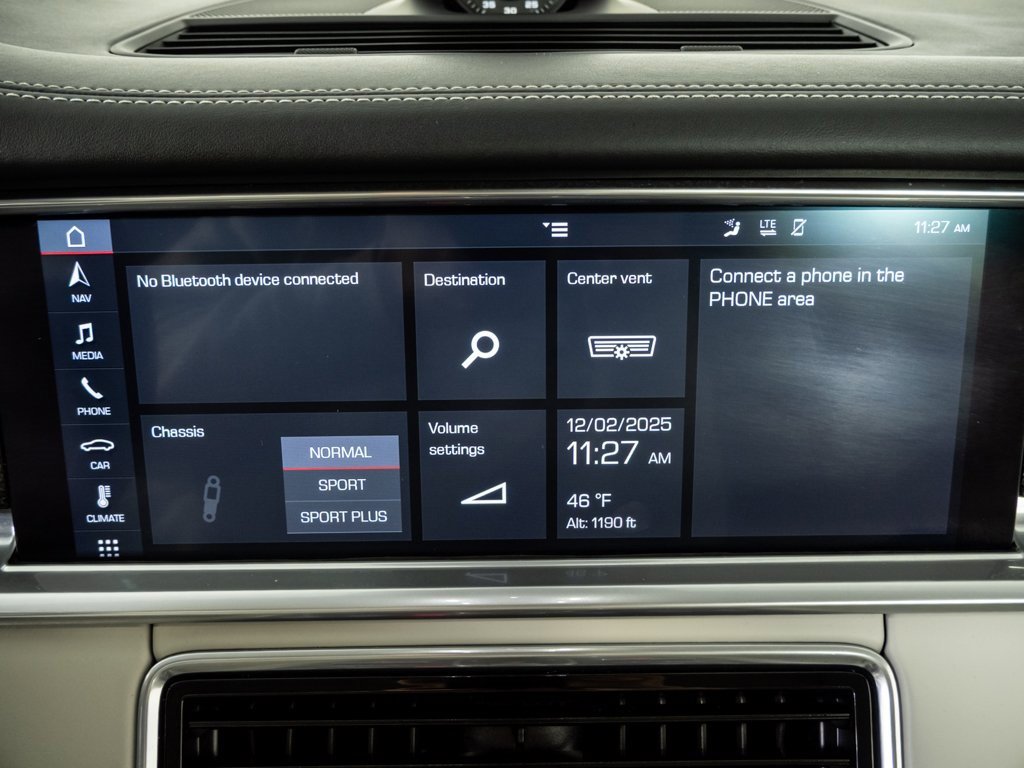 Used 2020 Porsche Panamera 4 image 14