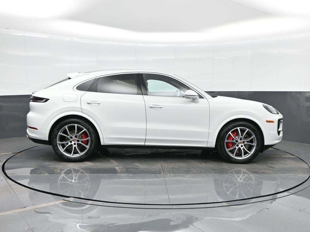 New 2026 Porsche Cayenne S image 10