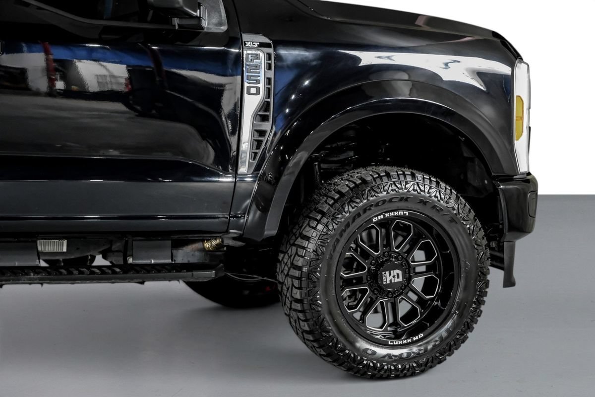 Used 2025 Ford F250 XLT AWD/4WD image 8