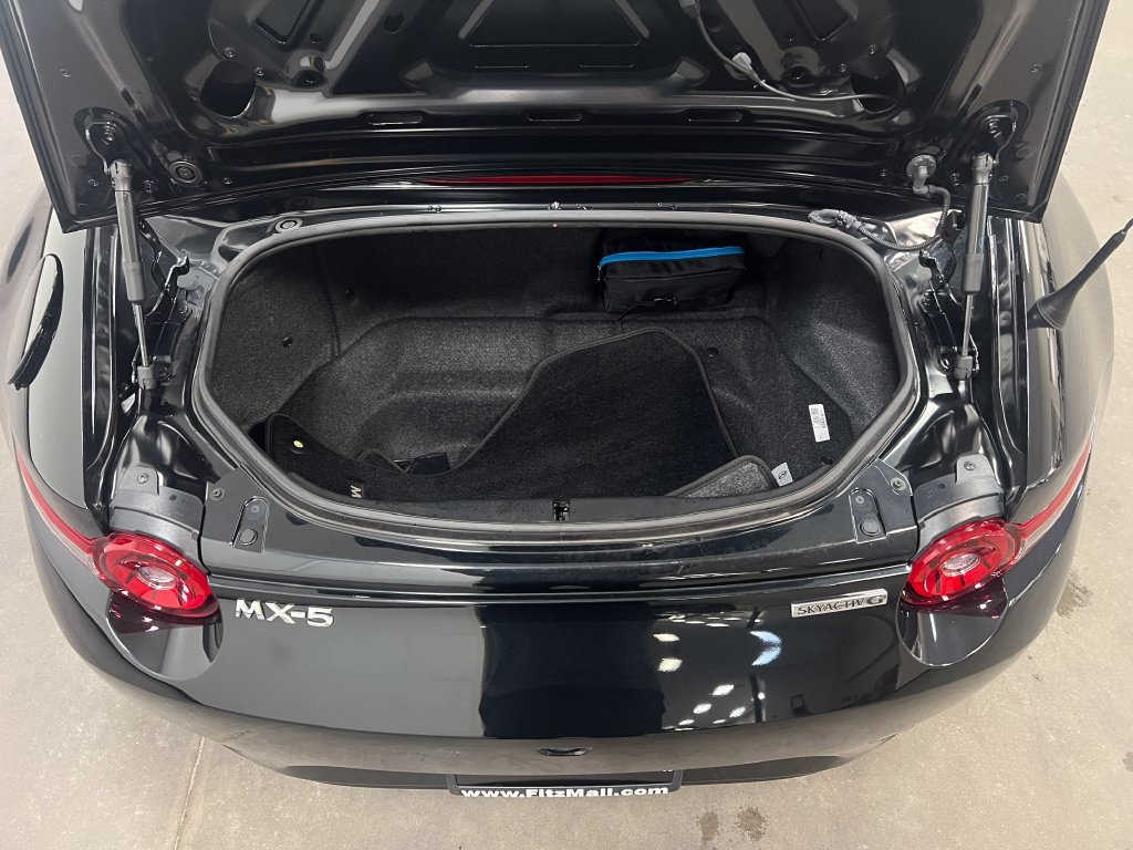 Used 2024 MAZDA MX-5 Miata Grand Touring RWD image 24