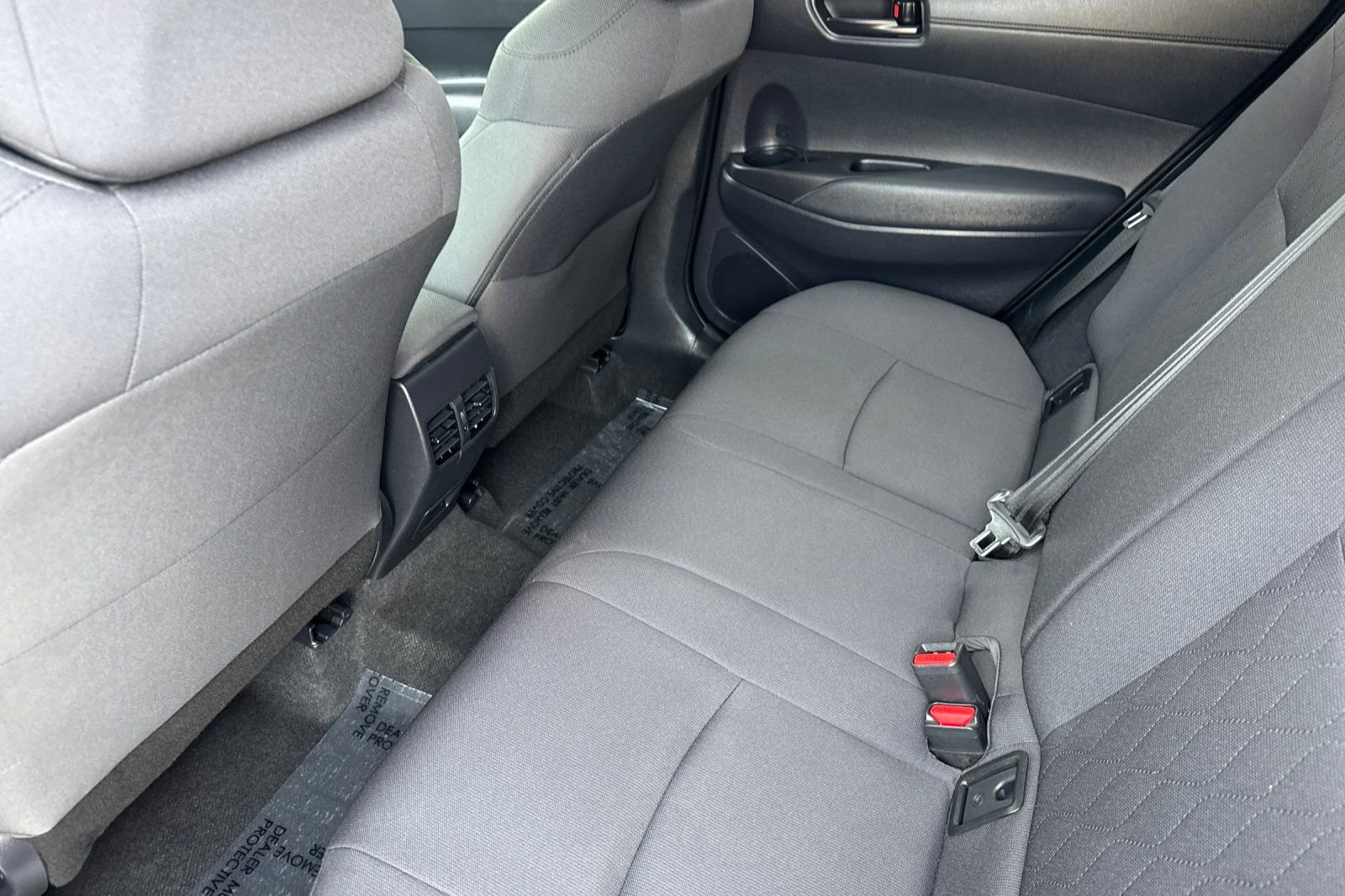 Used 2024 Toyota Corolla Cross LE image 12