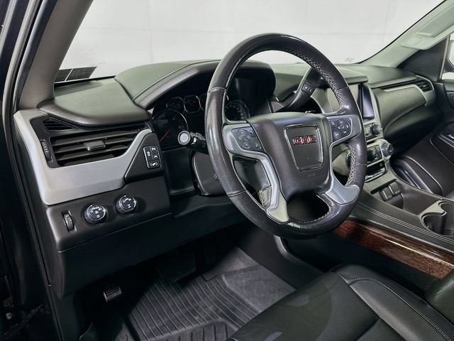 Used 2020 GMC Yukon XL SLT w/ Premium Edition AWD/4WD image 9