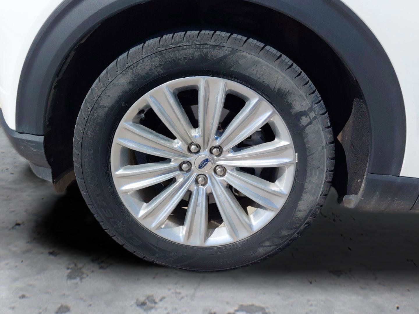 Used 2020 Ford Explorer Limited w/ Class III Trailer Tow Package AWD/4WD image 10