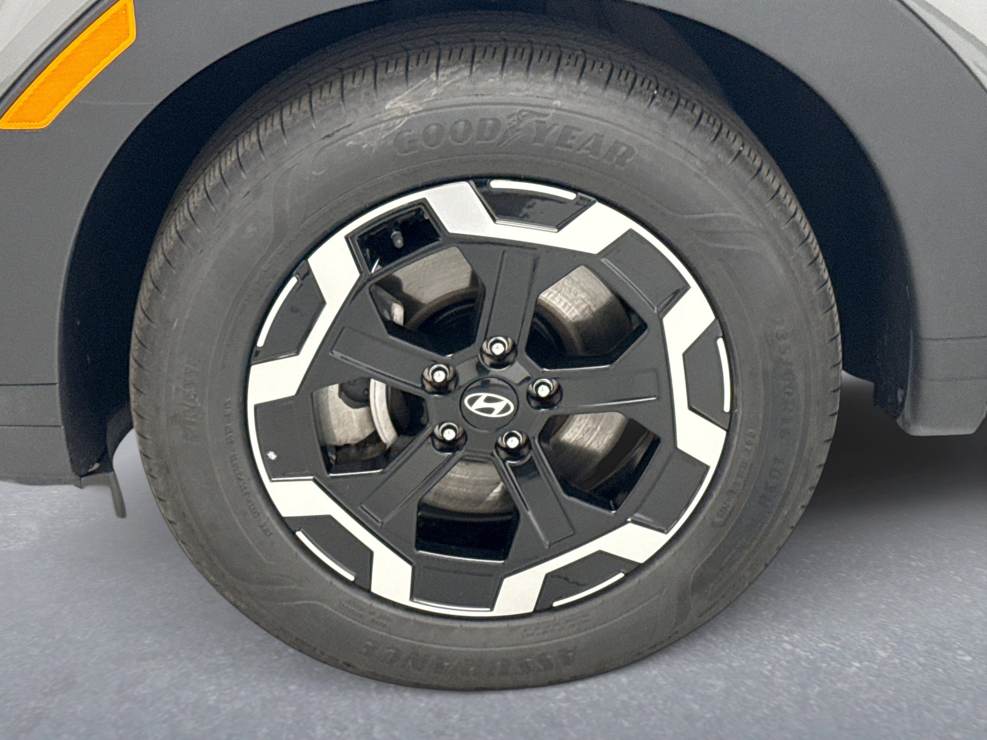 Used 2026 Hyundai Santa Fe SEL image 23