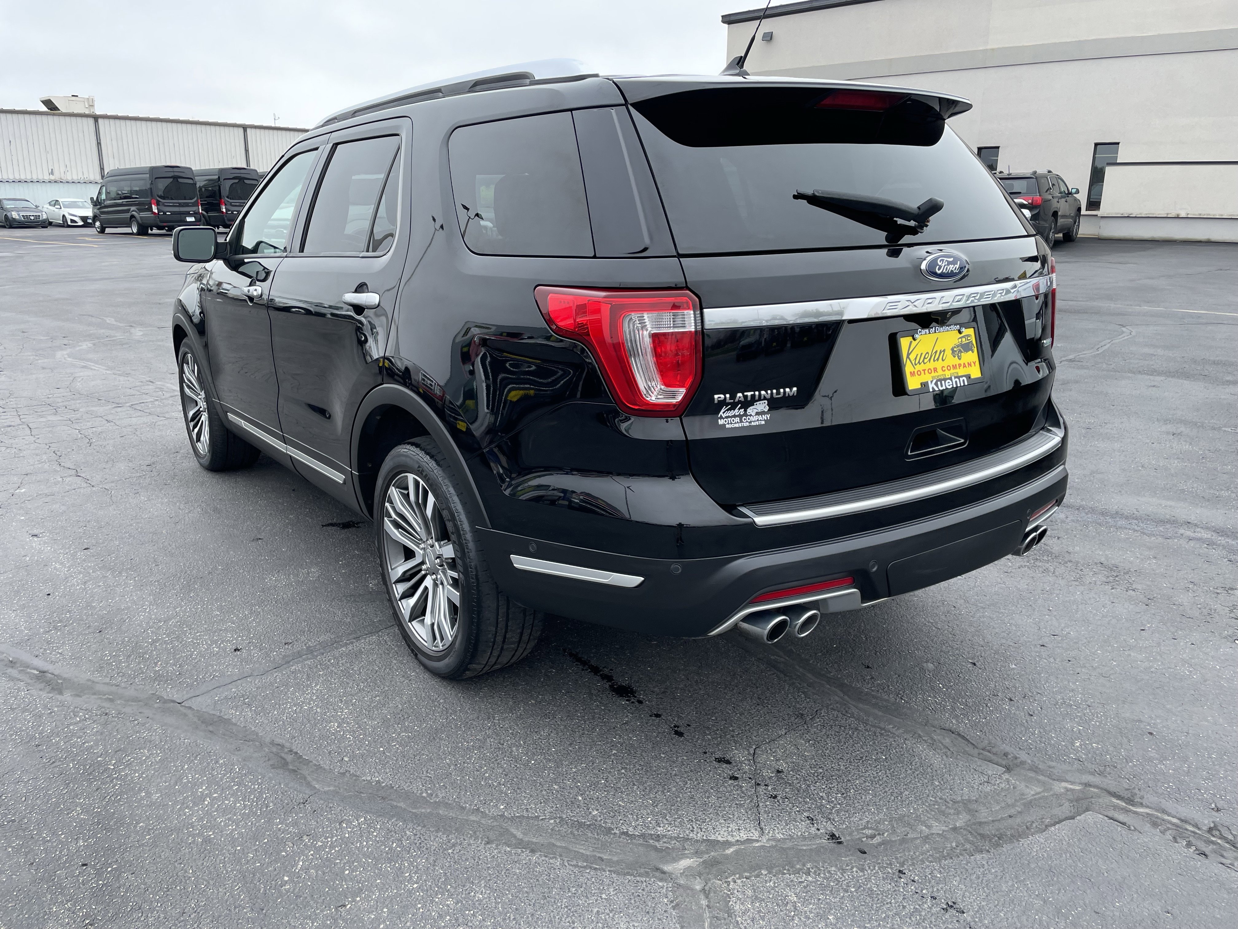 Used 2018 Ford Explorer Platinum AWD/4WD image 6