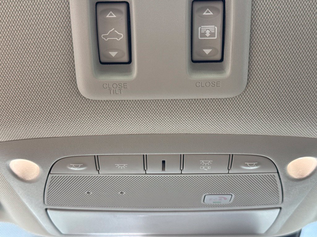 Used 2024 Nissan Murano Platinum AWD/4WD image 17