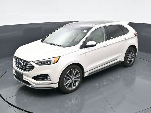 Used 2019 Ford Edge Titanium w/ Equipment Group 301A AWD/4WD image 31
