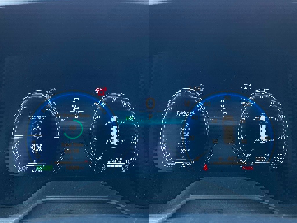 Certified 2025 Toyota Sienna XSE image 17