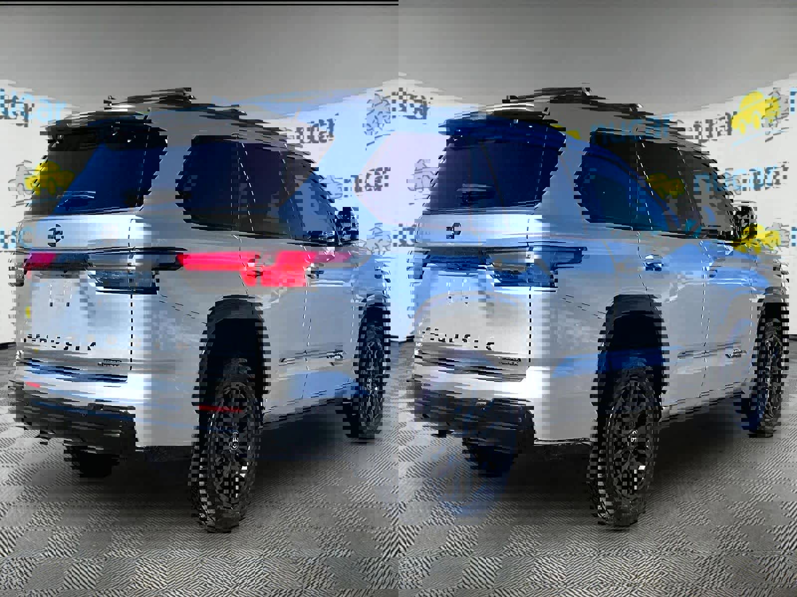 Used 2025 Toyota Sequoia Platinum image 6