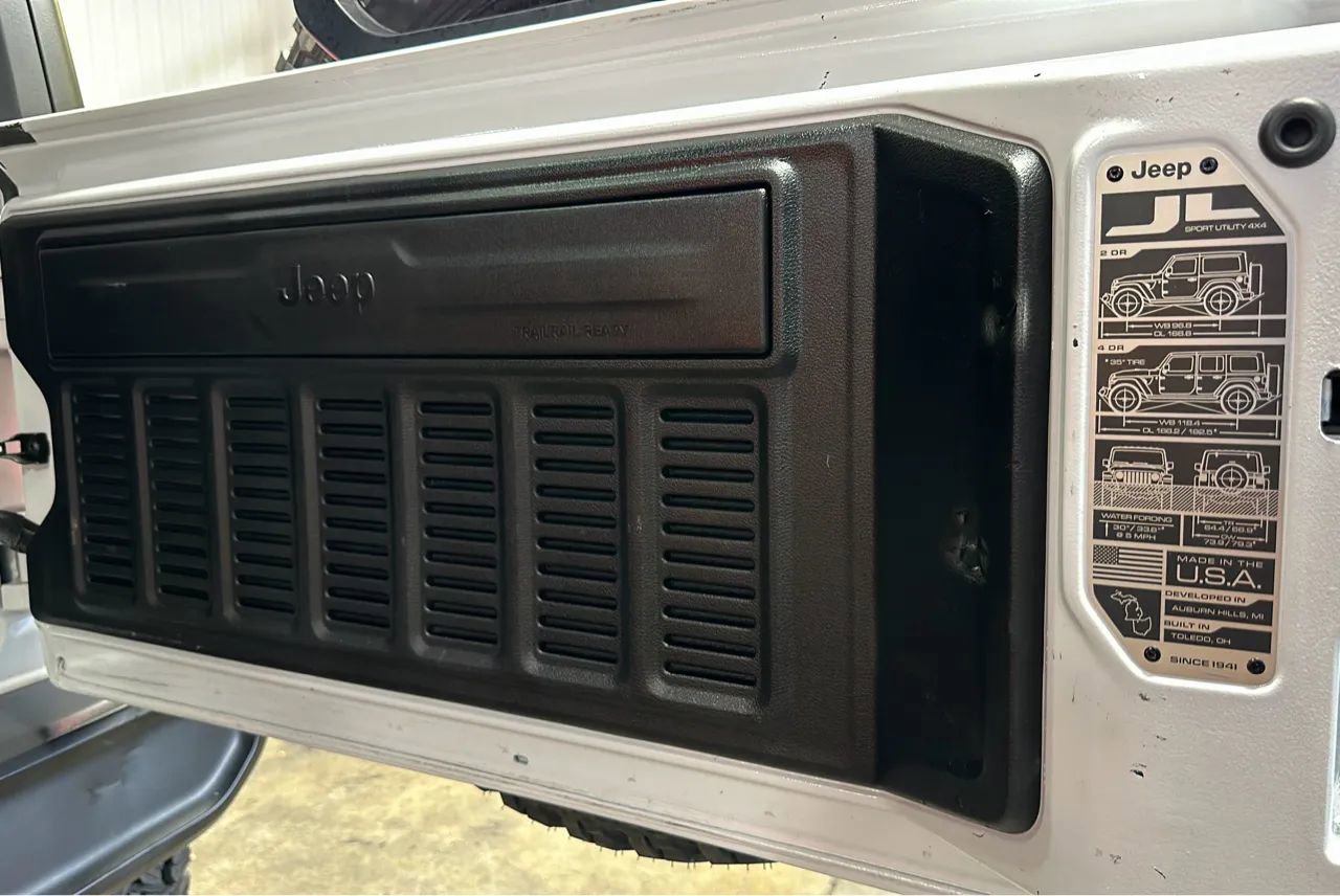 Used 2022 Jeep Wrangler Unlimited Rubicon 4xe image 48