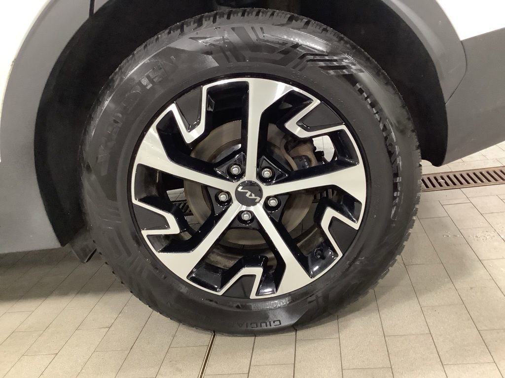 Certified 2024 Kia Sportage EX image 22