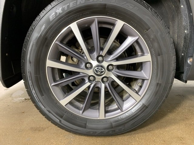 Used 2018 Toyota Highlander XLE image 42