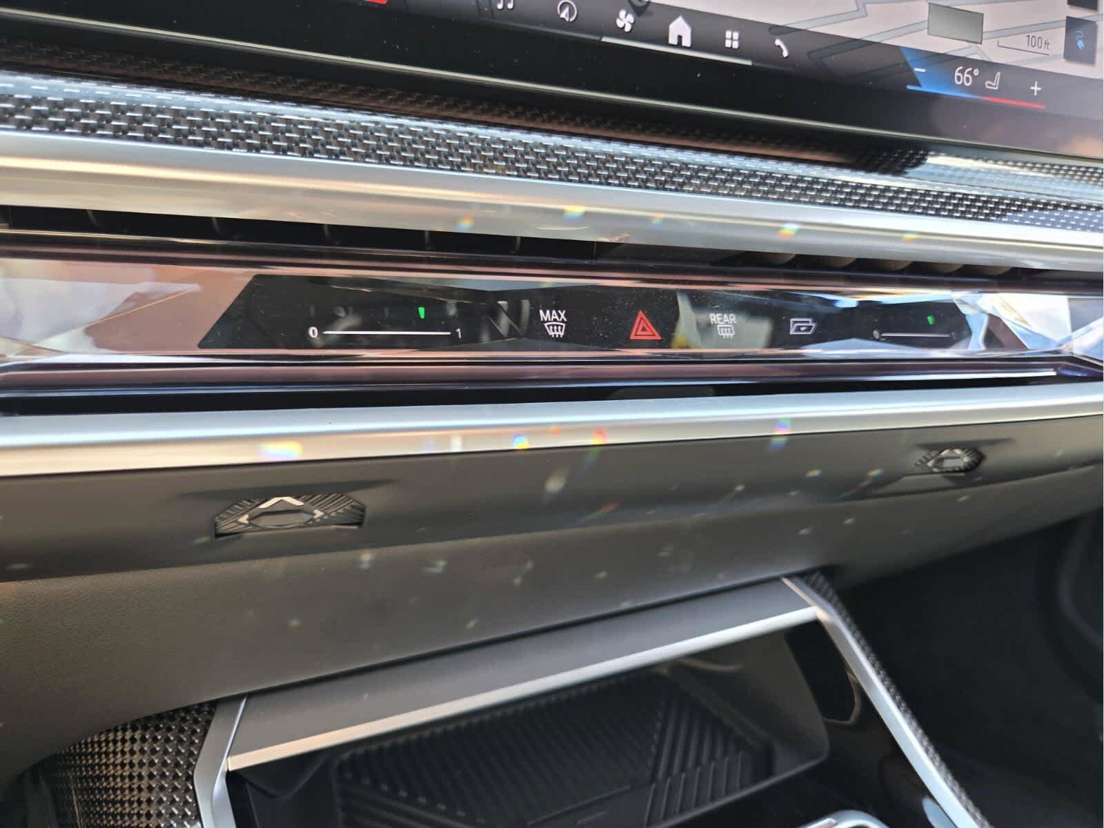 Certified 2023 BMW i7 xDrive60 AWD/4WD image 25