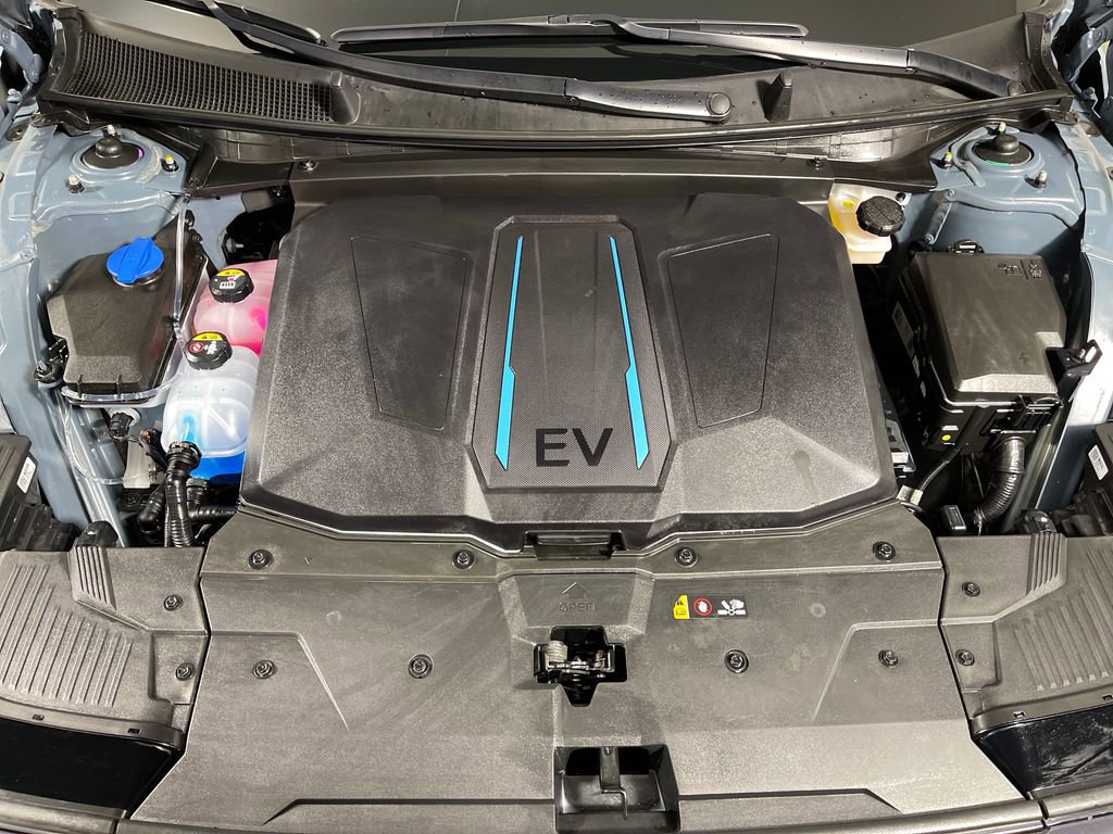 Used 2022 Hyundai Ioniq 5 SE AWD/4WD image 9