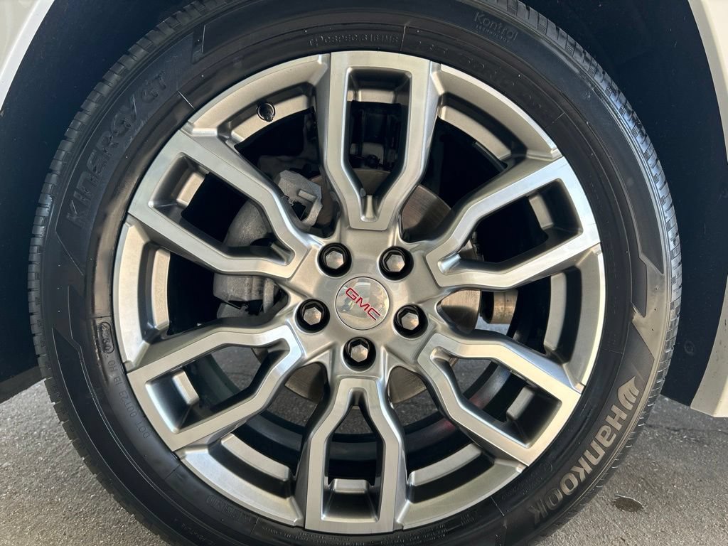 Used 2023 GMC Terrain Denali w/ LPO, Floor Liner Package AWD/4WD image 29