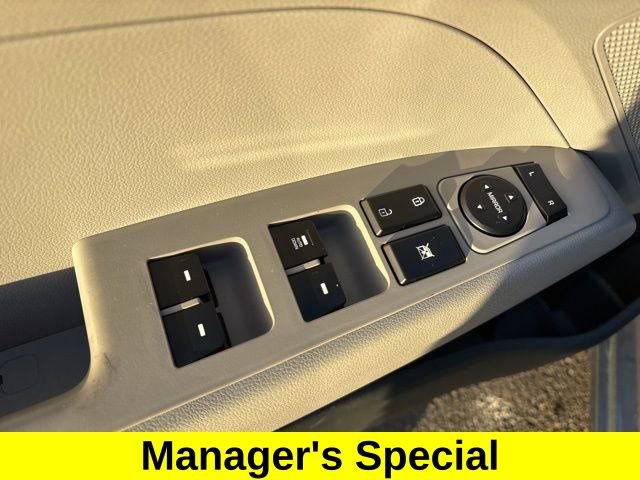 Used 2019 Hyundai Elantra SE image 14
