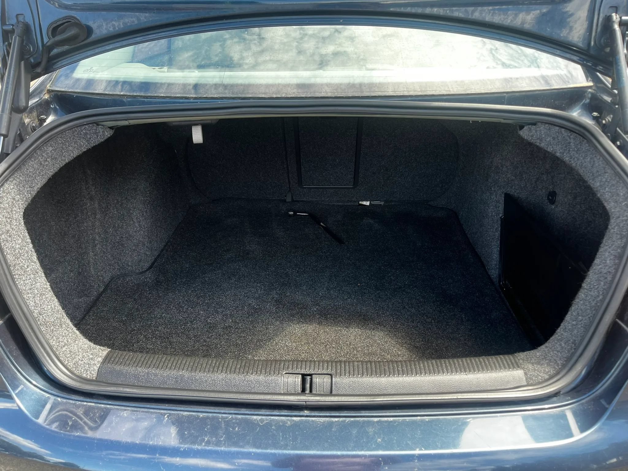 Used 2009 Volkswagen Jetta SE FWD image 14