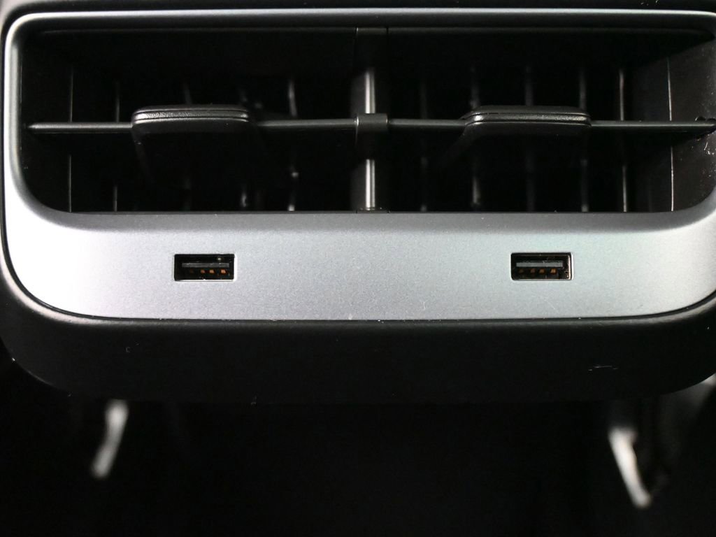 Used 2019 Tesla Model 3 Standard Range Plus image 16