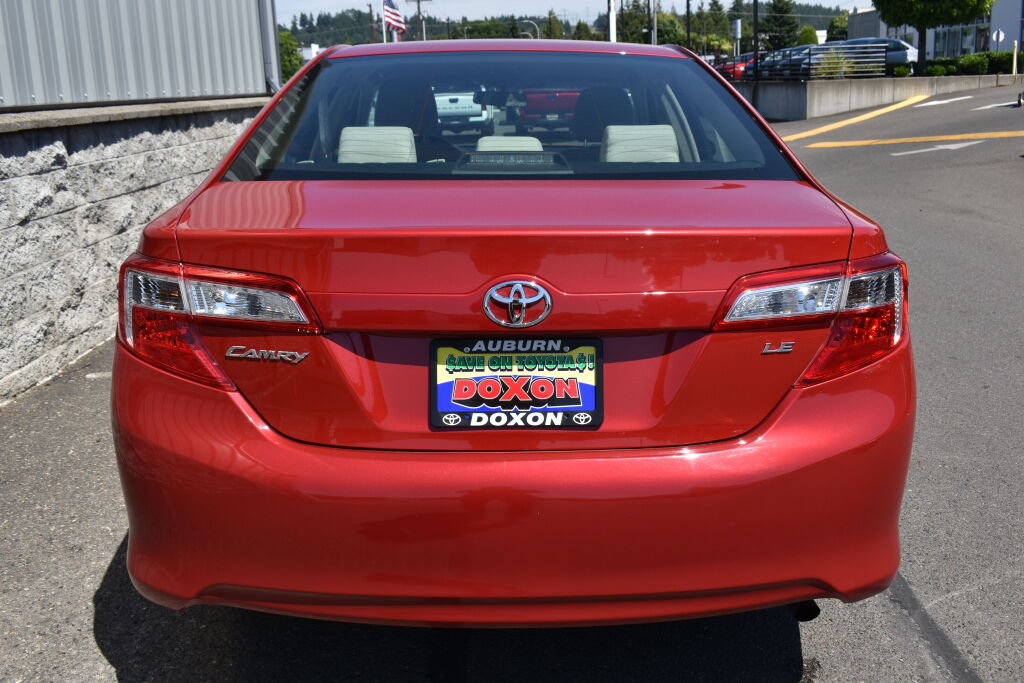 Used 2012 Toyota Camry LE FWD image 6
