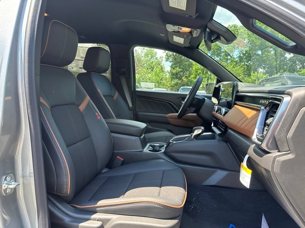 New 2026 GMC Canyon AT4 w/ Nightfall Essentials Package AWD/4WD image 13