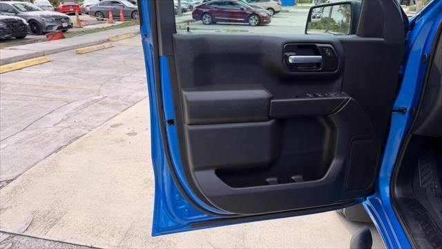 Used 2025 Chevrolet Silverado 1500 Custom w/ Turbomax Blackout Package RWD image 14
