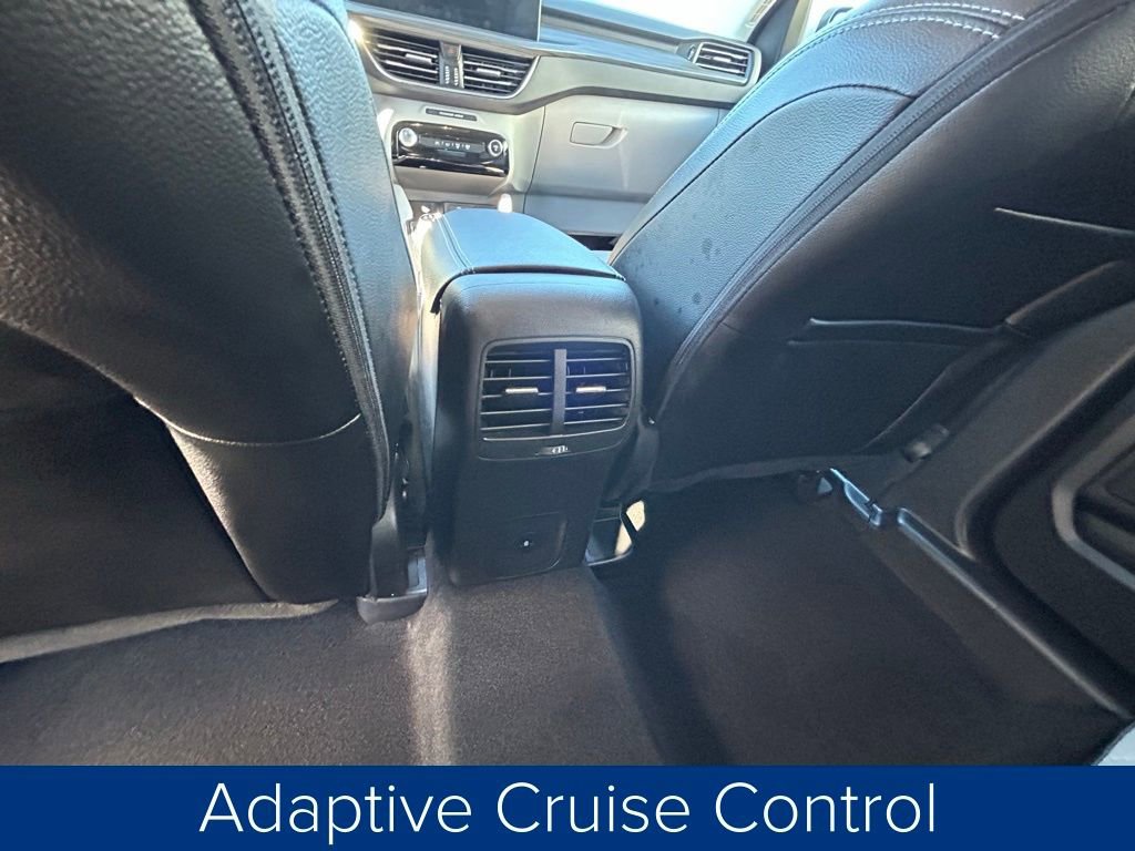 Used 2025 Ford Escape Platinum w/ Premium Technology Package image 20